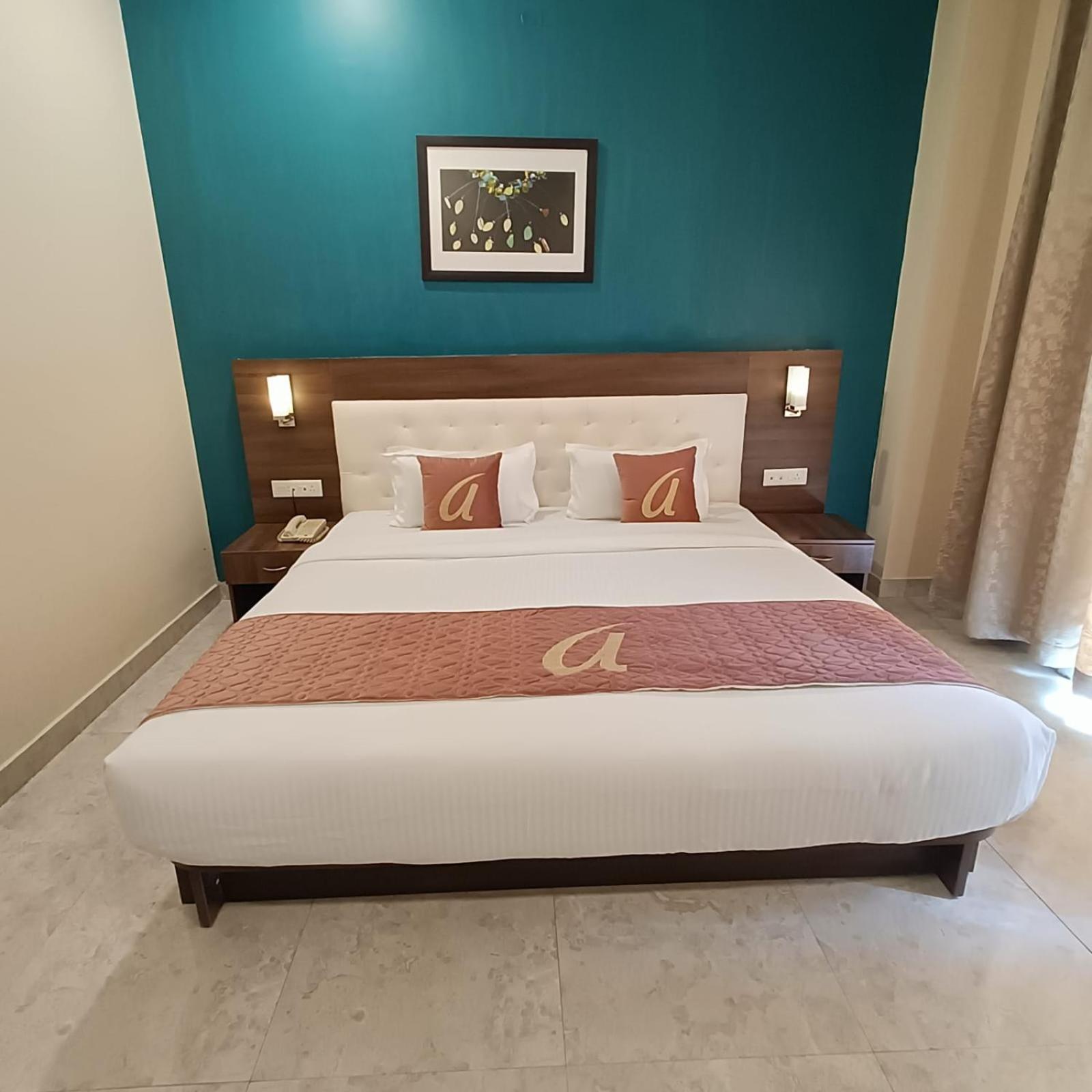 Astra Hotels & Suites Whitefield Near To Nallurahalli Metro Station And Ktpo Bangalore Extérieur photo