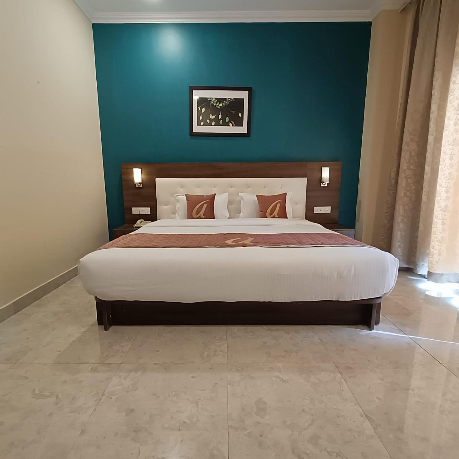 Astra Hotels & Suites Whitefield Near To Nallurahalli Metro Station And Ktpo Bangalore Extérieur photo